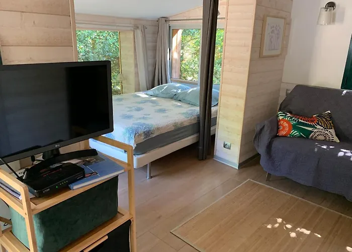 Cabanon بيت للعطل