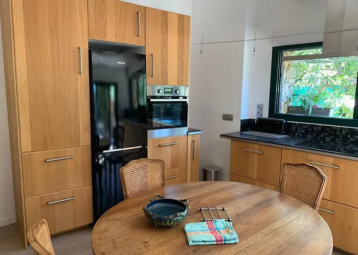 Cabanon بيت للعطل